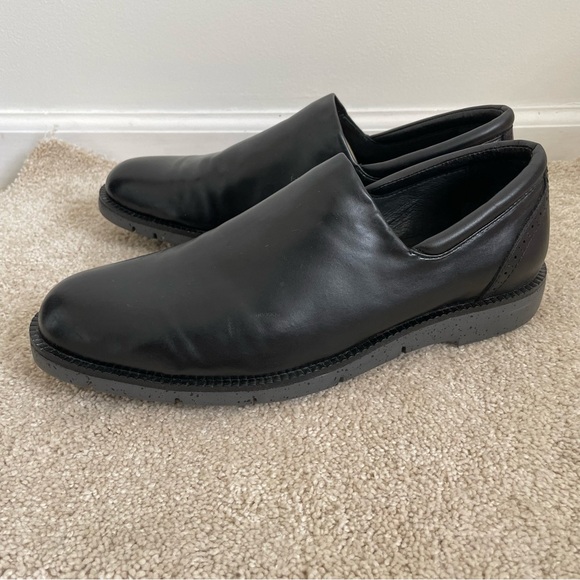 Mint condition Black Donald J. Pliner Leather Loafer. Men’s 9.5. - Picture 2 of 4